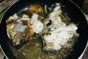 Mẹo rán cá ít dầu không bị dính chảo thành công ngay cả với chảo cũ Mẹo rán cá ít dầu không bị dính chảo thành công ngay cả với chảo cũ